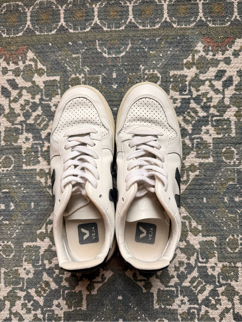 Veja Beige and White Sneaker Interior Label